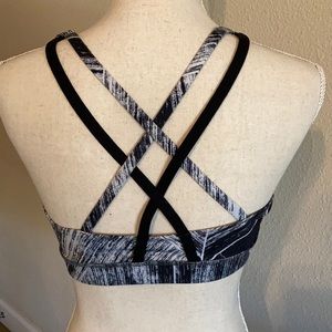 Lululemon sports bra